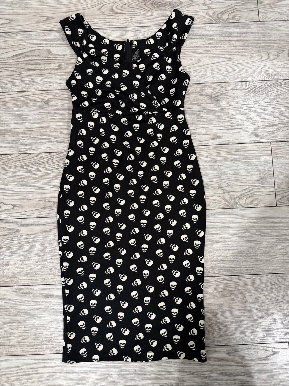 Rock Steady skull wiggle dress